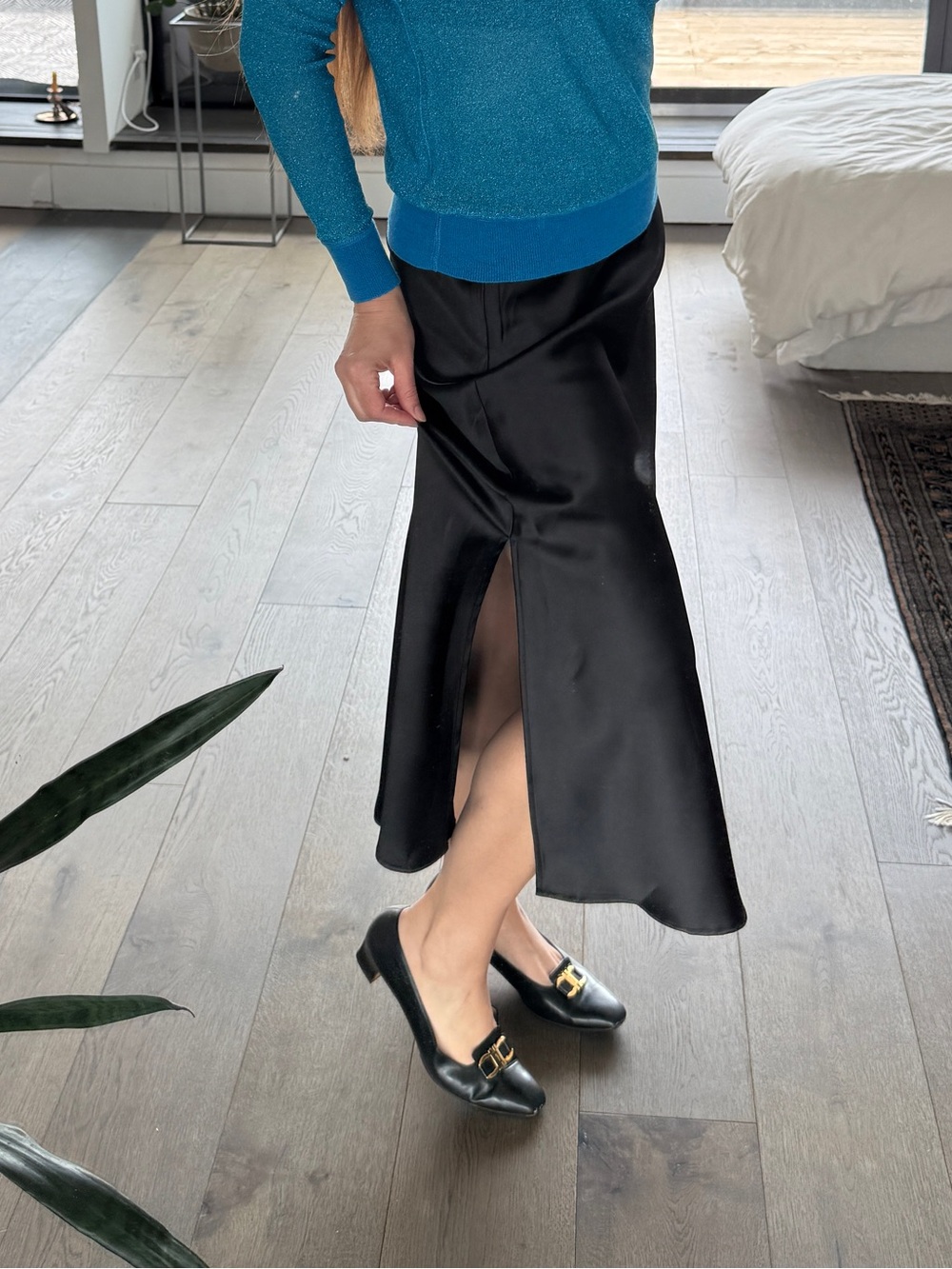 Black Satin Midi Skirt M/L Slip Skirt Elastic Waist Minimal